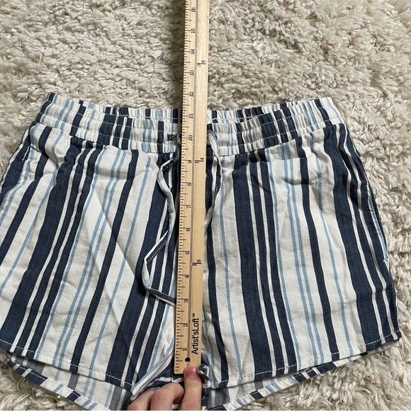 Divided From H&M Shorts Women’s 4 Tie Waist Striped Casual - Picture 11 of 14
